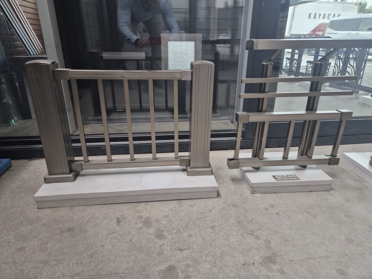 Modern staircase railing