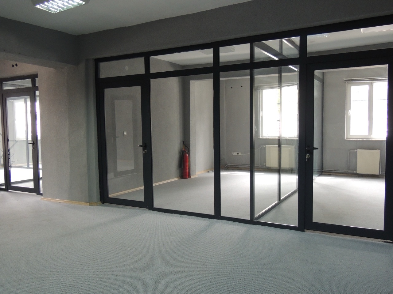 Glass room divider